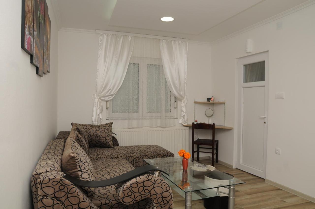 Favorit Apartments Čačak エクステリア 写真