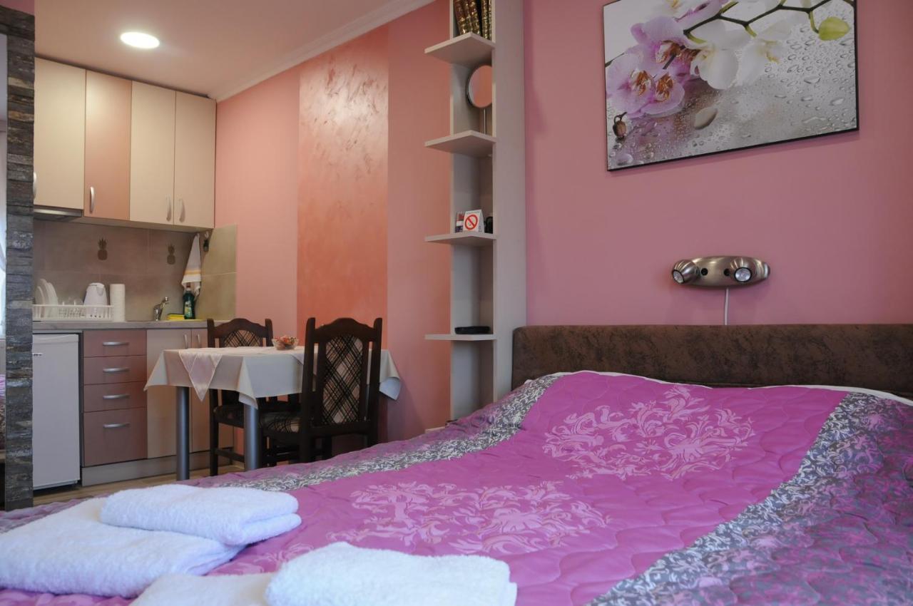 Favorit Apartments Čačak エクステリア 写真