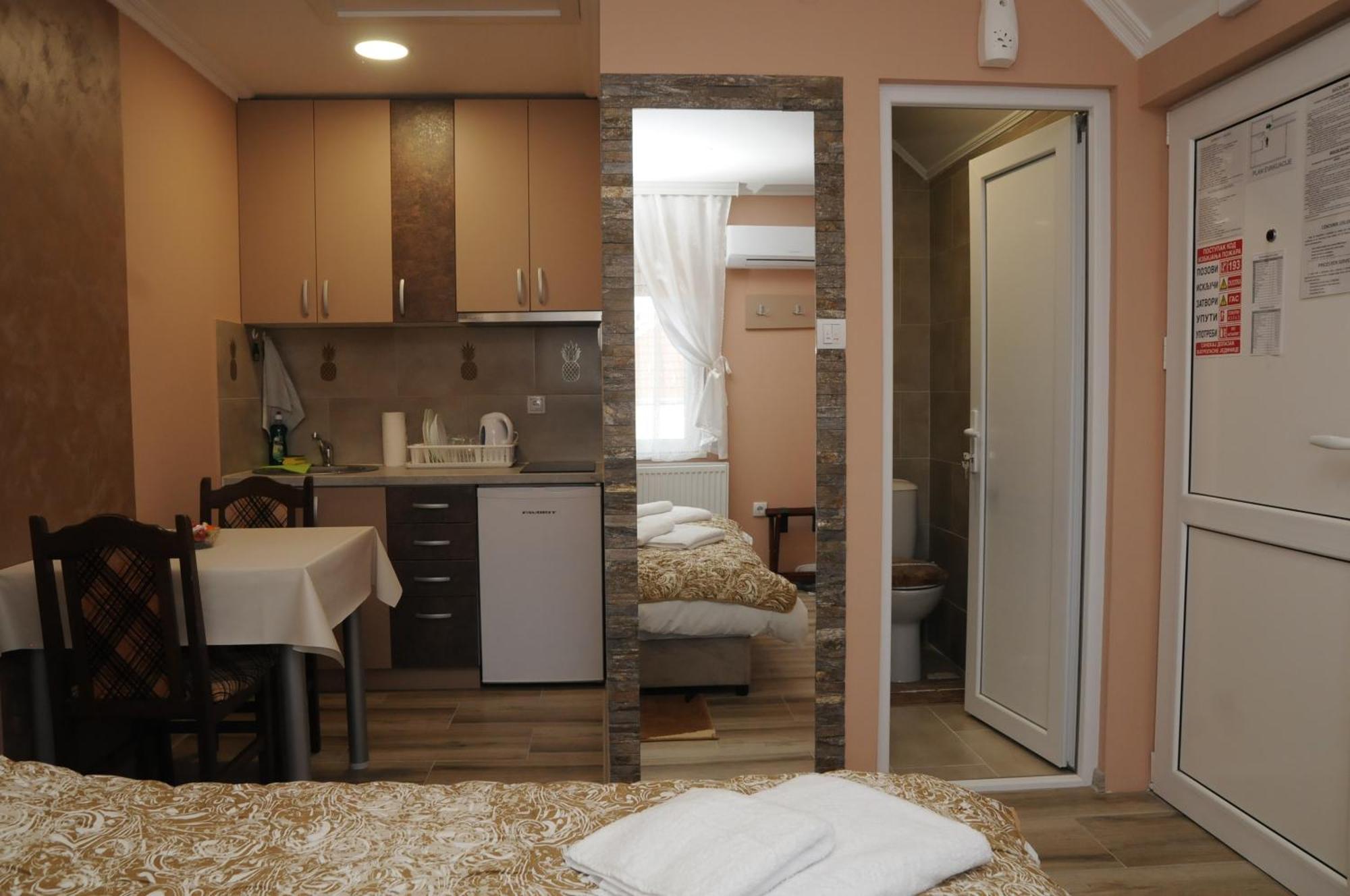 Favorit Apartments Čačak 部屋 写真